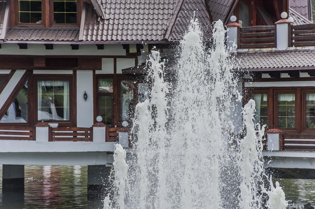 Aurelius Imparatul Romanilor Hotel & Spa Poiana Brasov Exterior photo